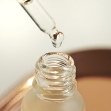 Load image into Gallery viewer, VC Whitening Oil 有機煥亮精華油